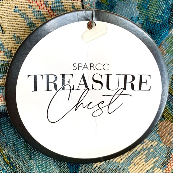 BLUE FLORAL 2 PIECE CROP TOP & MINI SKIRT. WOMEN’S SZ LARGE  NEW WITH TAGS - Picture 7 of 9